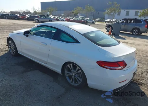 2017 Mercedes-Benz C 300 z USA, uszkodzony, nr VIN WDDWJ4JB9HF362275